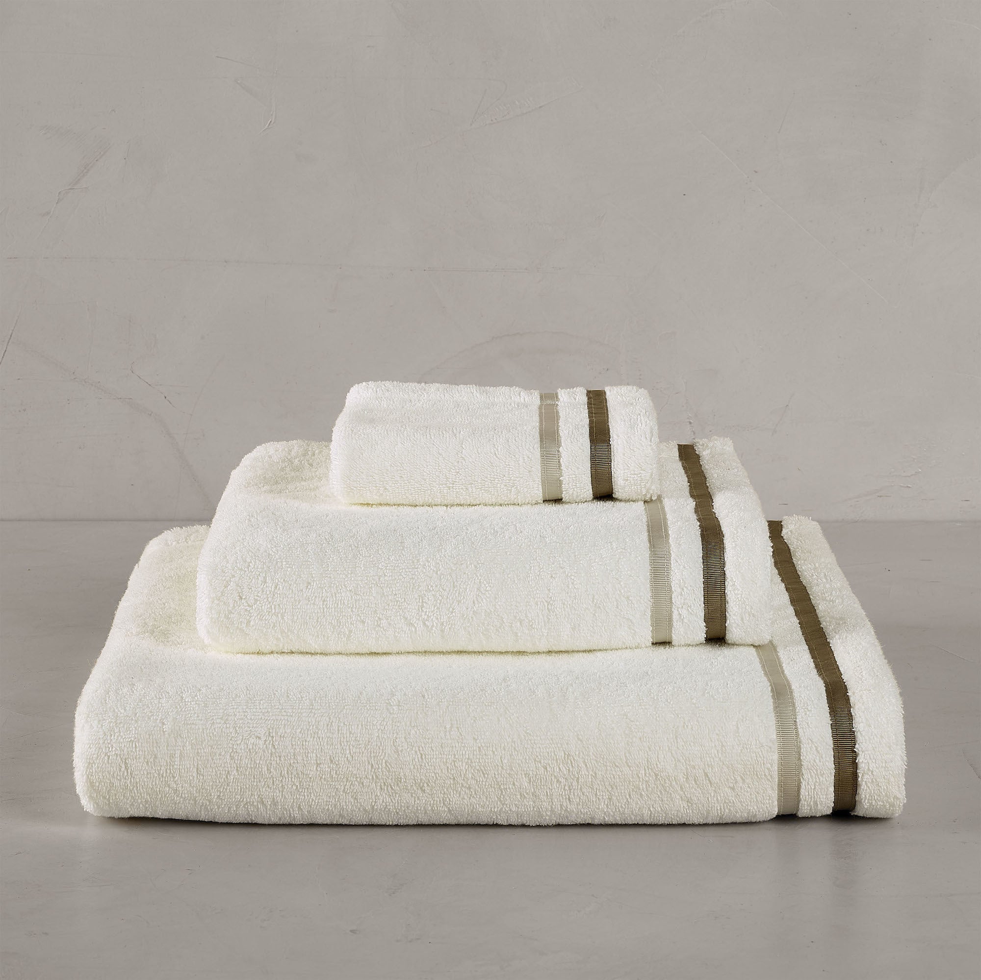 Frottiertücher "Corvus Creme 600"