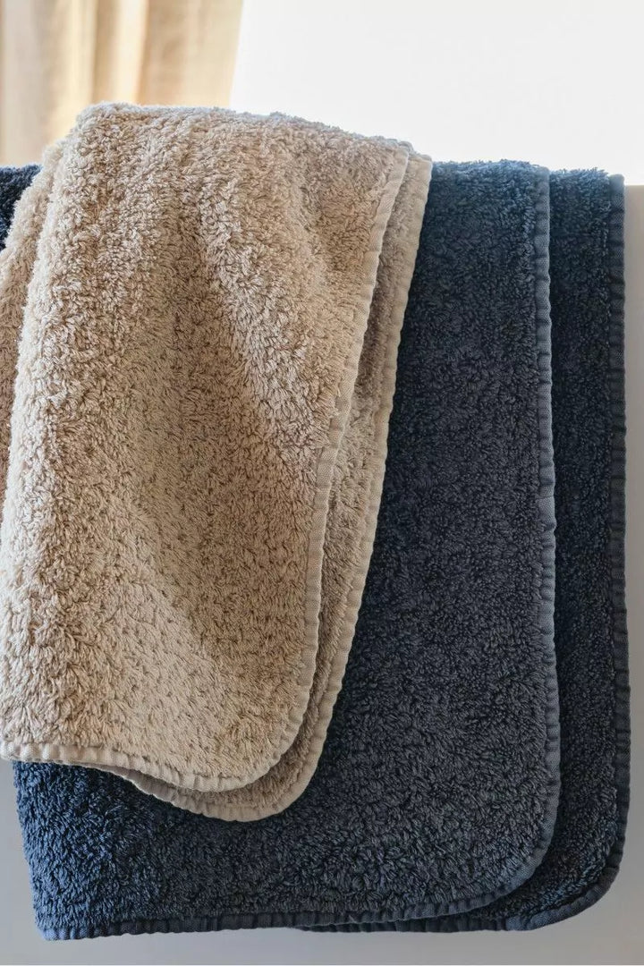 「スーパー パイル」- バスタオル 105 x 180 cm