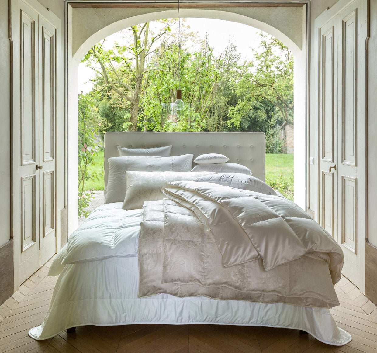 Ganzjahres Eiderdaunen-Bettdecke mit Seide"Queen Silk"