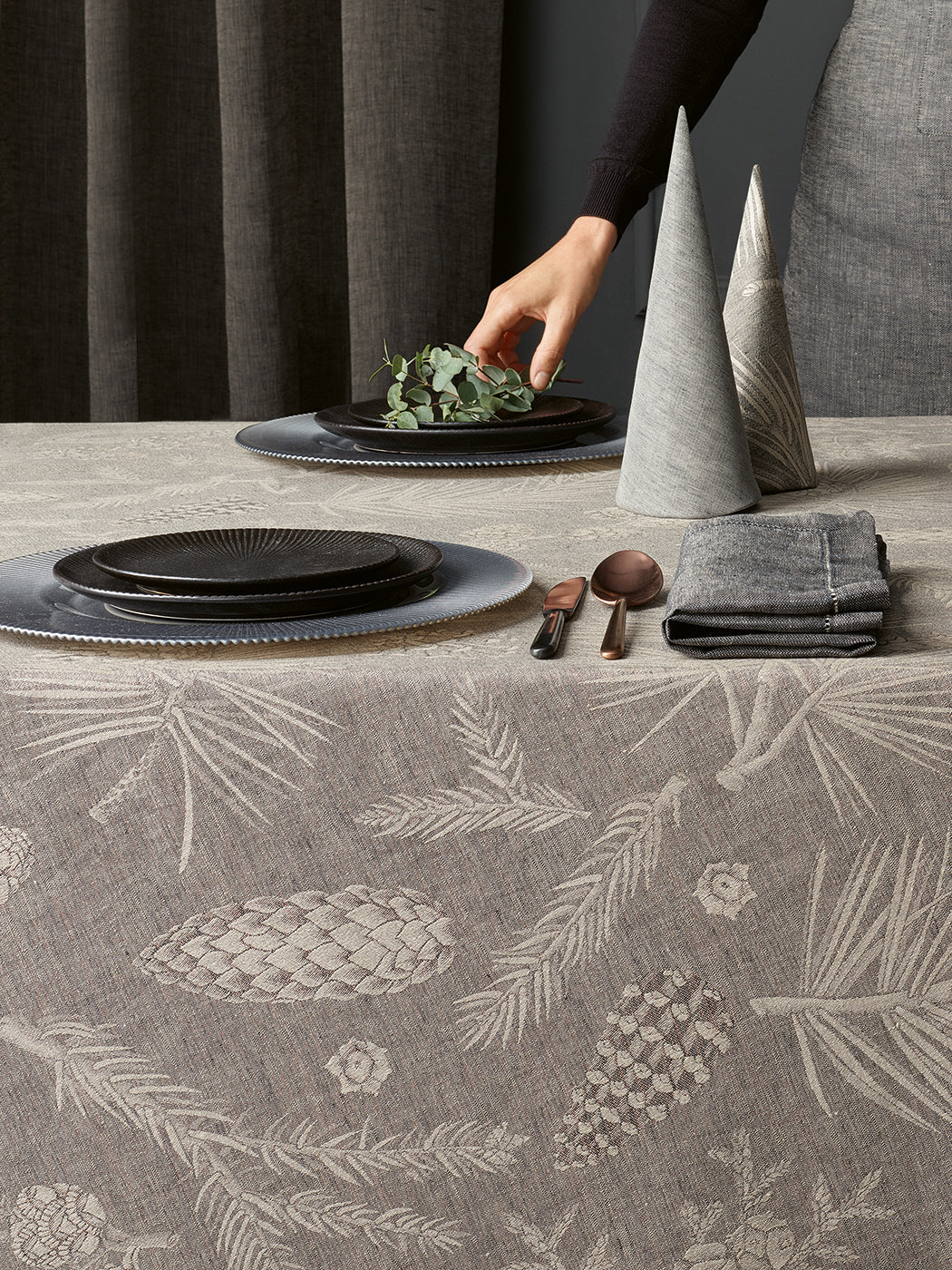 Leinen Tischwäsche "Foresta 275" in 11 Farben