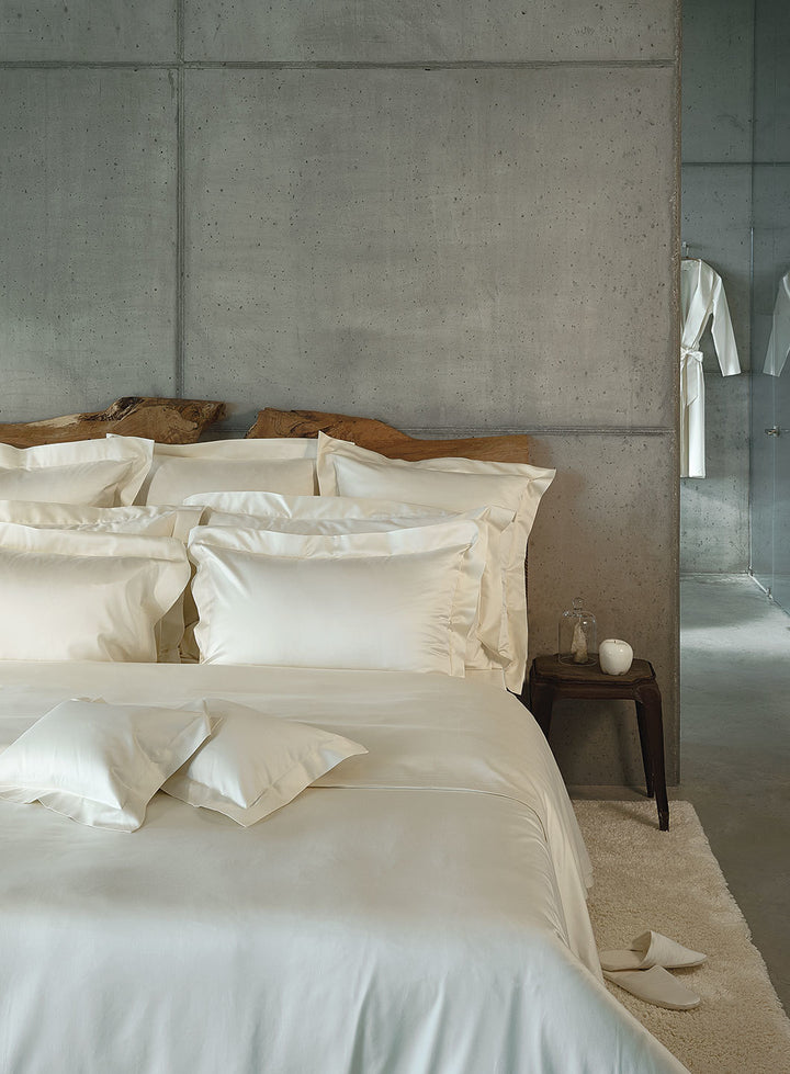 Satin Bettwäsche 1000 TC "Capela Champagner"