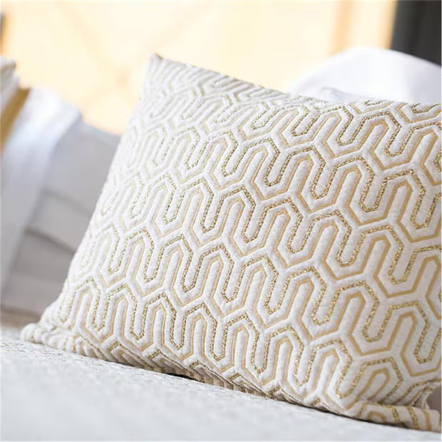 Jacquard Tagesdecke & Kissen "Vendôme" in Silver & Gold