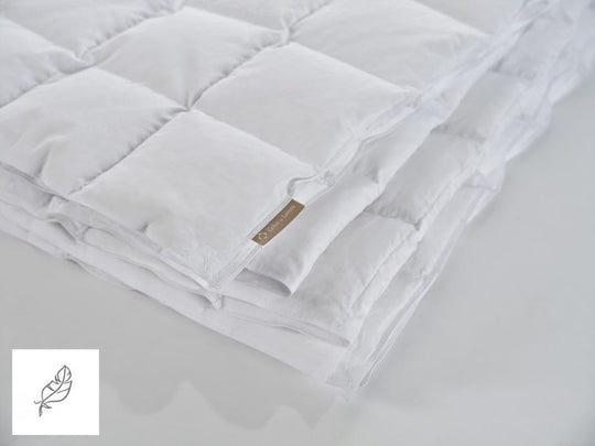 Luxurious Down Comforter Light "Celso de Lemos Branta"